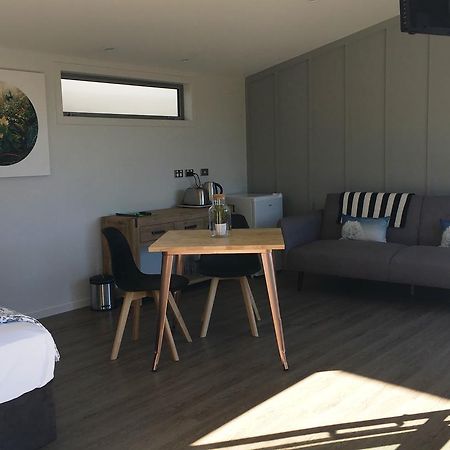 Kohimarama Beach Bed & Breakfast - Style And Privacy In Superb Location โอ๊คแลนด์ ภายนอก รูปภาพ